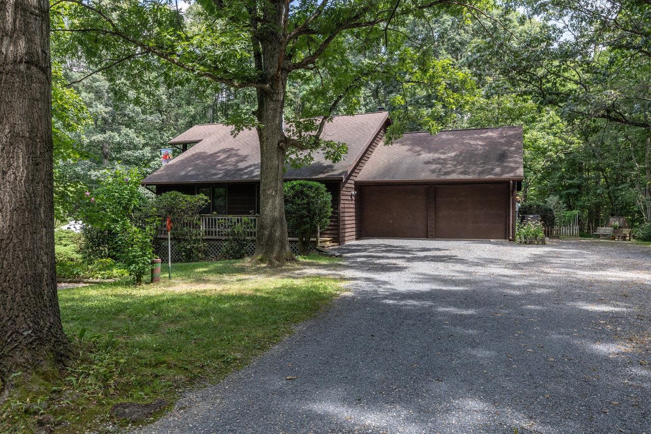 3839 RIDGELINE DR, ROCKINGHAM, Virginia 22802, 4 Bedrooms Bedrooms, ,2 BathroomsBathrooms,Residential,3839 RIDGELINE DR,667978 MLS # 667978