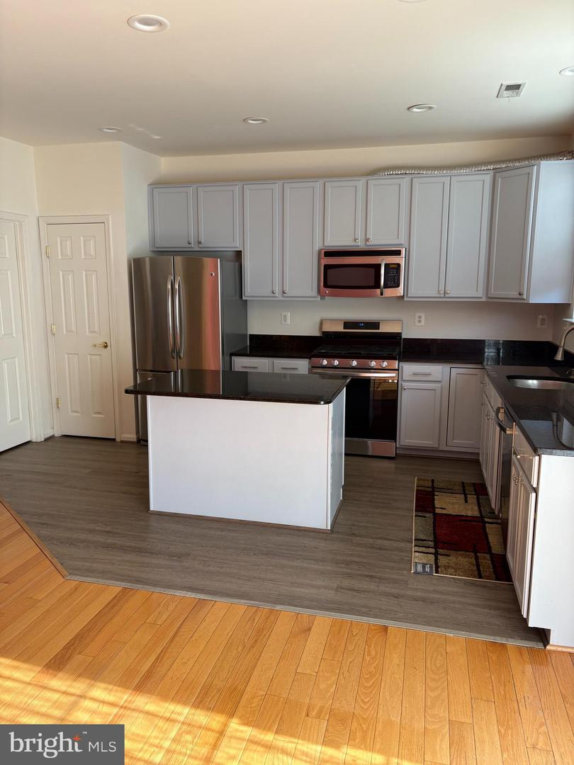 21784 OAKVILLE TER, ASHBURN, Virginia 20147, 3 Bedrooms Bedrooms, ,3 BathroomsBathrooms,Residential,For sale,21784 OAKVILLE TER,VALO2104752 MLS # VALO2104752