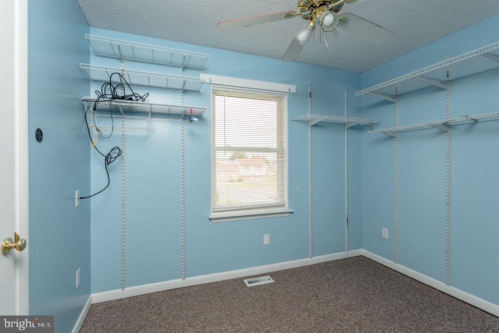 385 WALKER, TIMBERVILLE, Virginia 22853, 3 Bedrooms Bedrooms, ,1 BathroomBathrooms,Residential,For sale,385 WALKER,VARO2002502 MLS # VARO2002502
