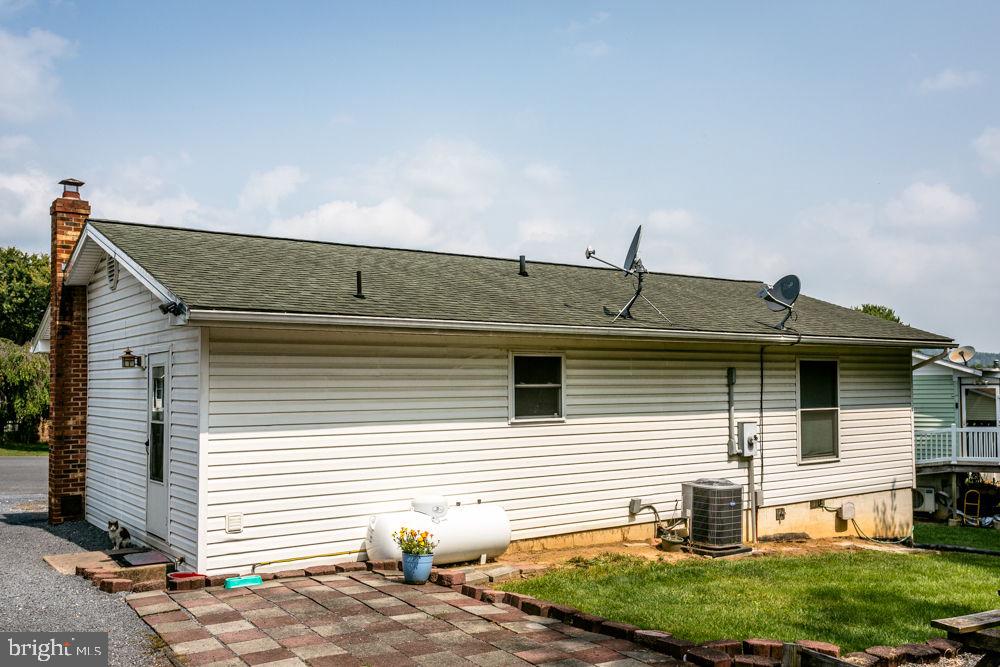 385 WALKER, TIMBERVILLE, Virginia 22853, 3 Bedrooms Bedrooms, ,1 BathroomBathrooms,Residential,For sale,385 WALKER,VARO2002502 MLS # VARO2002502