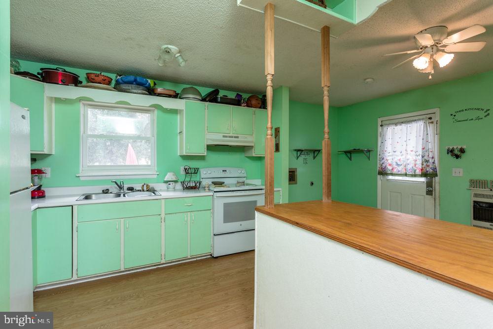 385 WALKER, TIMBERVILLE, Virginia 22853, 3 Bedrooms Bedrooms, ,1 BathroomBathrooms,Residential,For sale,385 WALKER,VARO2002502 MLS # VARO2002502