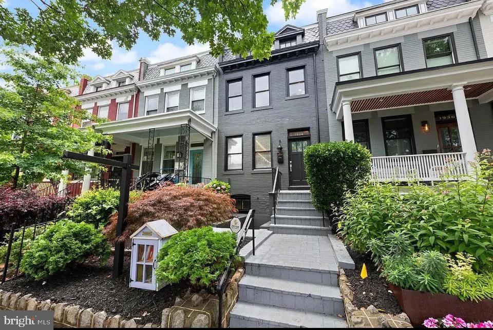 1934 2ND ST NW, WASHINGTON, District Of Columbia 20001, 4 Bedrooms Bedrooms, 10 Rooms Rooms,3 BathroomsBathrooms,Residential,For sale,1934 2ND ST NW,DCDC2215570 MLS # DCDC2215570