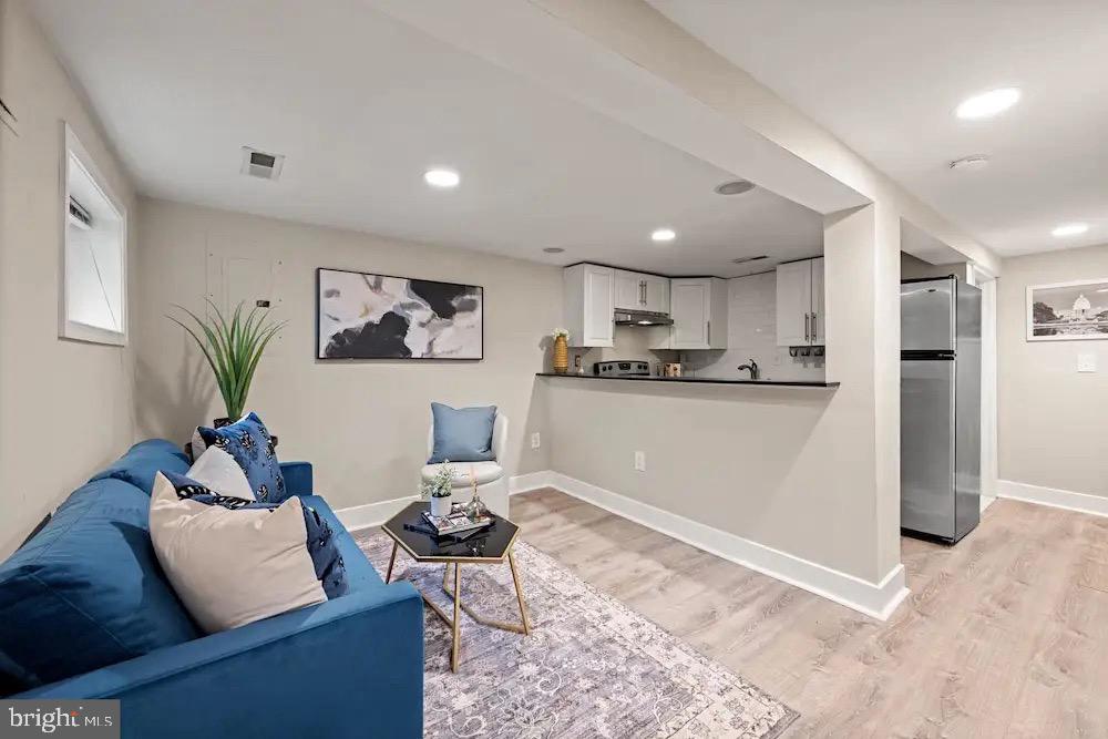 1934 2ND ST NW, WASHINGTON, District Of Columbia 20001, 4 Bedrooms Bedrooms, 10 Rooms Rooms,3 BathroomsBathrooms,Residential,For sale,1934 2ND ST NW,DCDC2215570 MLS # DCDC2215570