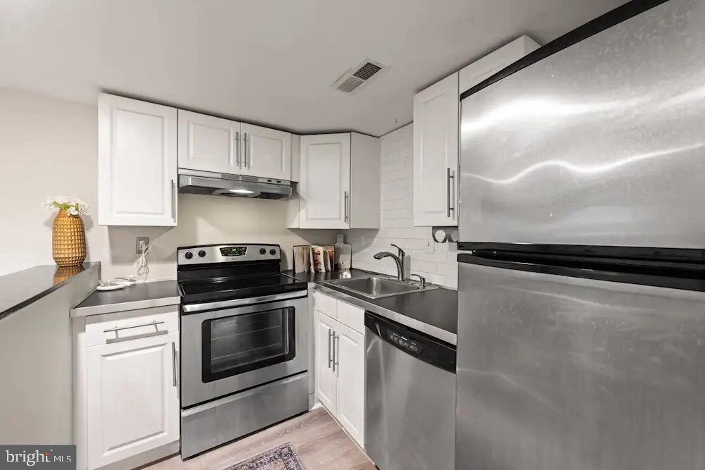 1934 2ND ST NW, WASHINGTON, District Of Columbia 20001, 4 Bedrooms Bedrooms, 10 Rooms Rooms,3 BathroomsBathrooms,Residential,For sale,1934 2ND ST NW,DCDC2215570 MLS # DCDC2215570