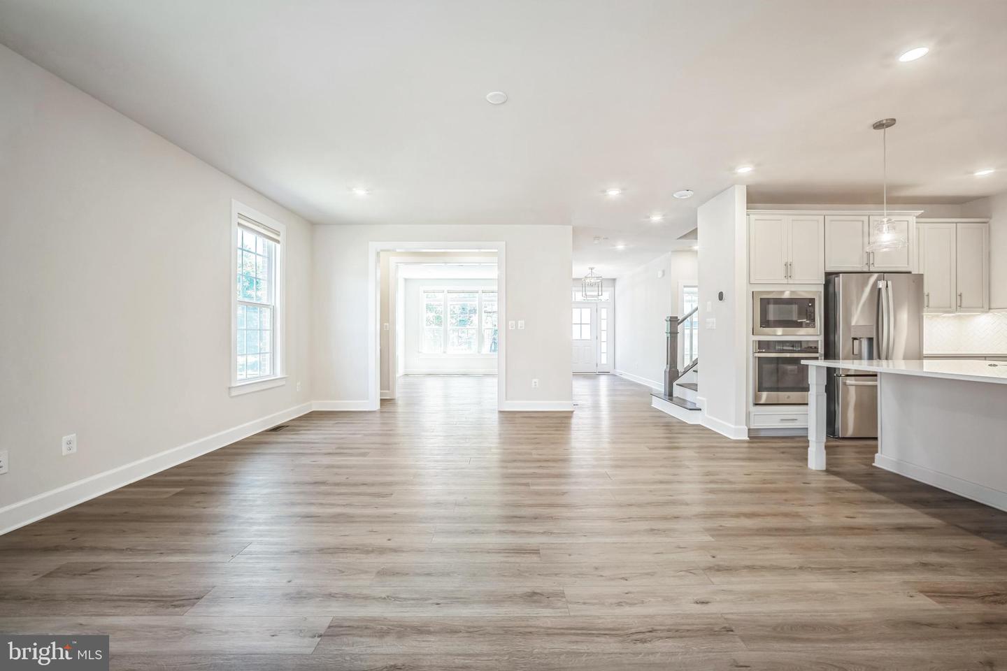 10606 CEDAR AVE, FAIRFAX, Virginia 22030, 6 Bedrooms Bedrooms, ,6 BathroomsBathrooms,Residential,For sale,10606 CEDAR AVE,VAFX2261908 MLS # VAFX2261908