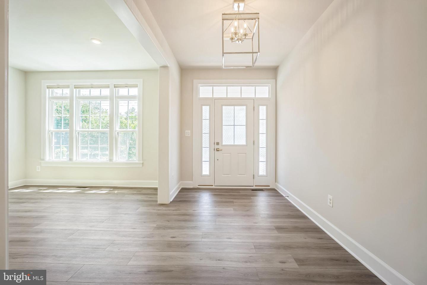 10606 CEDAR AVE, FAIRFAX, Virginia 22030, 6 Bedrooms Bedrooms, ,6 BathroomsBathrooms,Residential,For sale,10606 CEDAR AVE,VAFX2261908 MLS # VAFX2261908