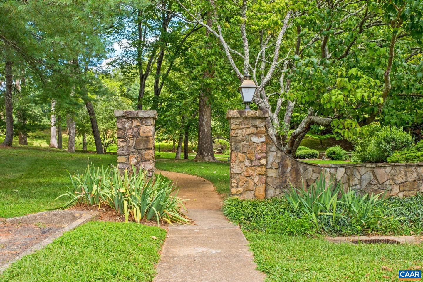 1246 GAZEBO CT, CHARLOTTESVILLE, Virginia 22901, 1 Bedroom Bedrooms, ,1 BathroomBathrooms,Residential,For sale,1246 GAZEBO CT,667951 MLS # 667951