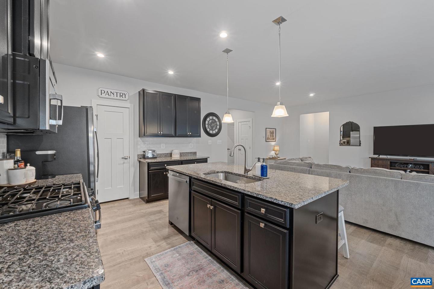114 ISLAND HILL RD, PALMYRA, Virginia 22963, 4 Bedrooms Bedrooms, ,4 BathroomsBathrooms,Residential,For sale,114 ISLAND HILL RD,667953 MLS # 667953