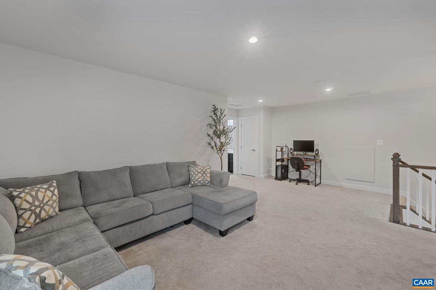 114 ISLAND HILL RD, PALMYRA, Virginia 22963, 4 Bedrooms Bedrooms, ,4 BathroomsBathrooms,Residential,For sale,114 ISLAND HILL RD,667953 MLS # 667953