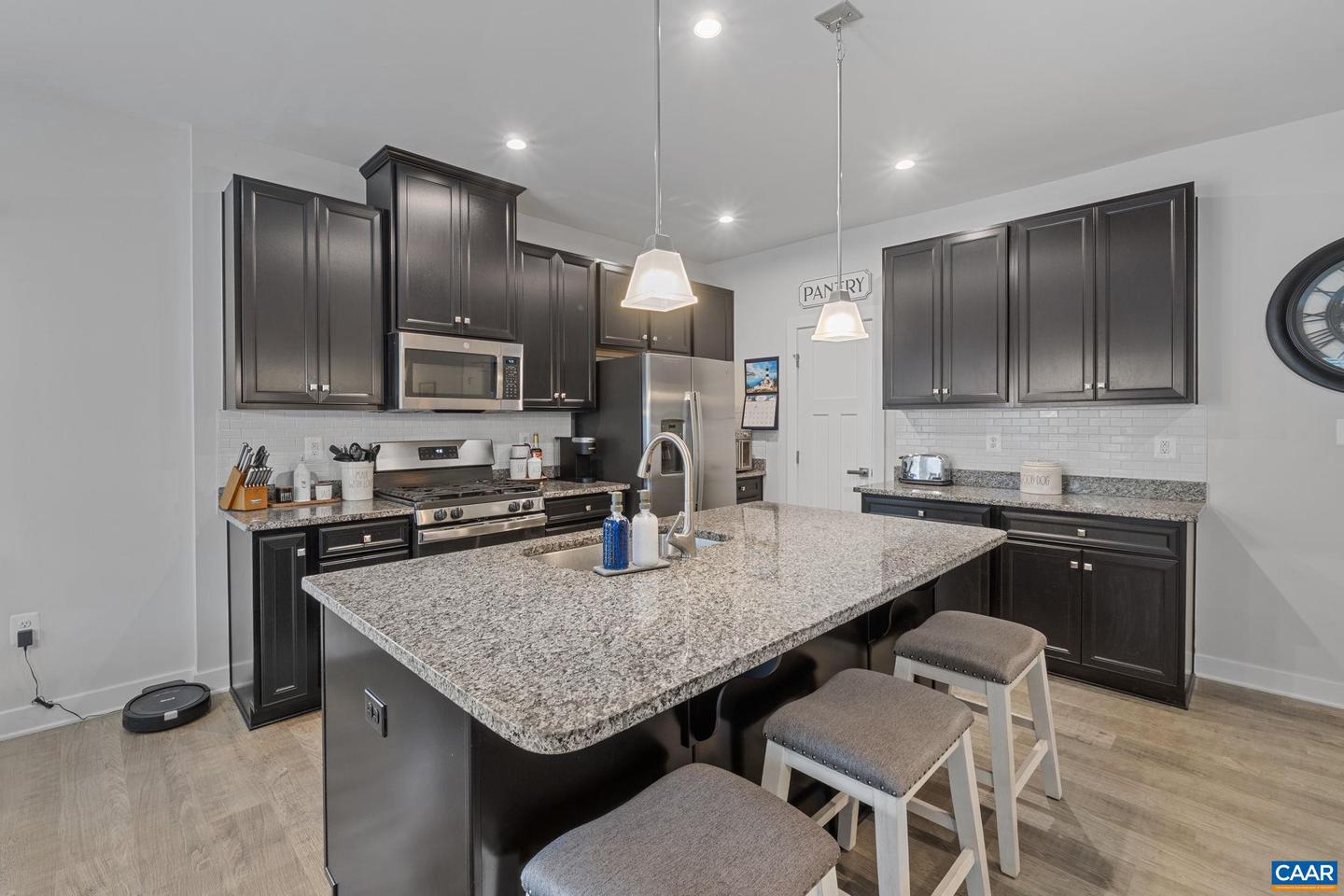 114 ISLAND HILL RD, PALMYRA, Virginia 22963, 4 Bedrooms Bedrooms, ,4 BathroomsBathrooms,Residential,For sale,114 ISLAND HILL RD,667953 MLS # 667953