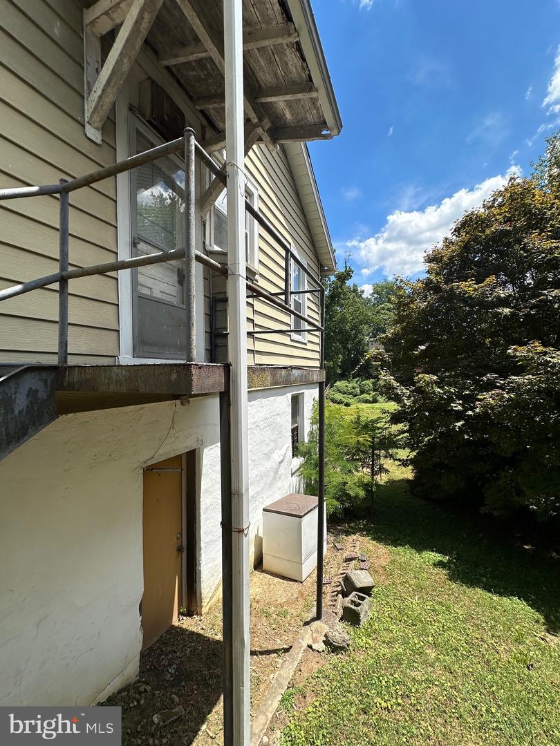 2639 MYRTLE AVE NE, WASHINGTON, District Of Columbia 20018, 3 Bedrooms Bedrooms, ,1 BathroomBathrooms,Residential,For sale,2639 MYRTLE AVE NE,DCDC2215602 MLS # DCDC2215602