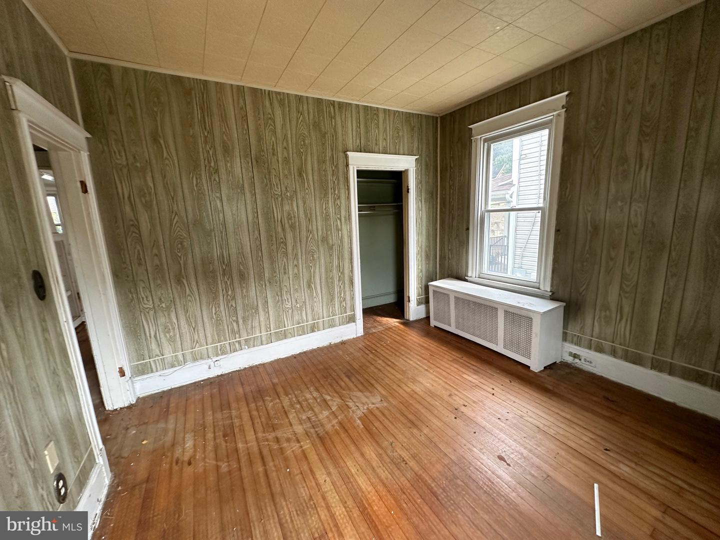 2639 MYRTLE AVE NE, WASHINGTON, District Of Columbia 20018, 3 Bedrooms Bedrooms, ,1 BathroomBathrooms,Residential,For sale,2639 MYRTLE AVE NE,DCDC2215602 MLS # DCDC2215602