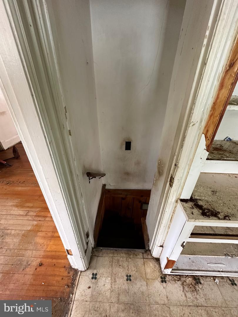 2639 MYRTLE AVE NE, WASHINGTON, District Of Columbia 20018, 3 Bedrooms Bedrooms, ,1 BathroomBathrooms,Residential,For sale,2639 MYRTLE AVE NE,DCDC2215602 MLS # DCDC2215602