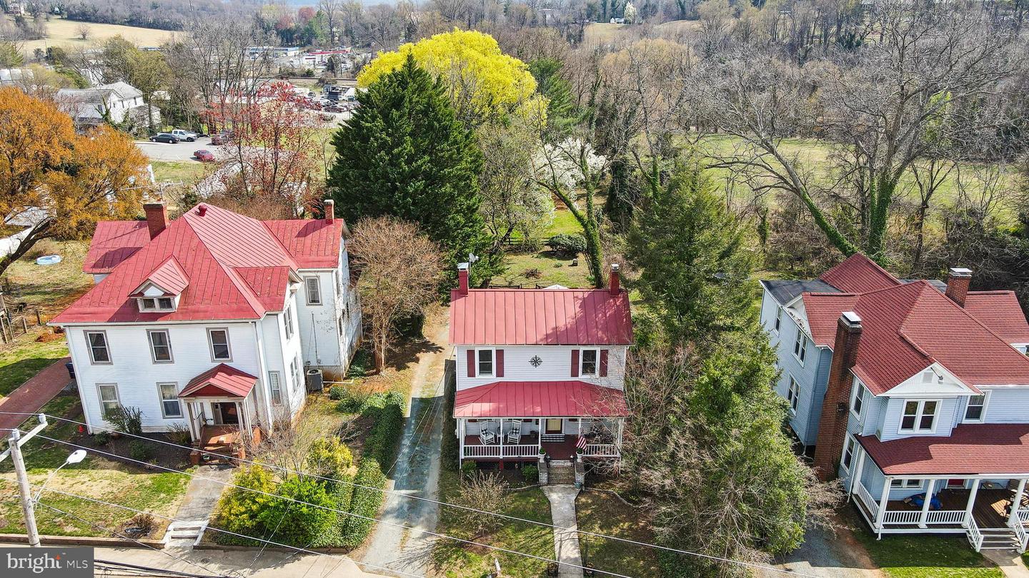 216 W MAIN ST, ORANGE, Virginia 22960, 3 Bedrooms Bedrooms, 9 Rooms Rooms,2 BathroomsBathrooms,Residential,For sale,216 W MAIN ST,VAOR2009210 MLS # VAOR2009210