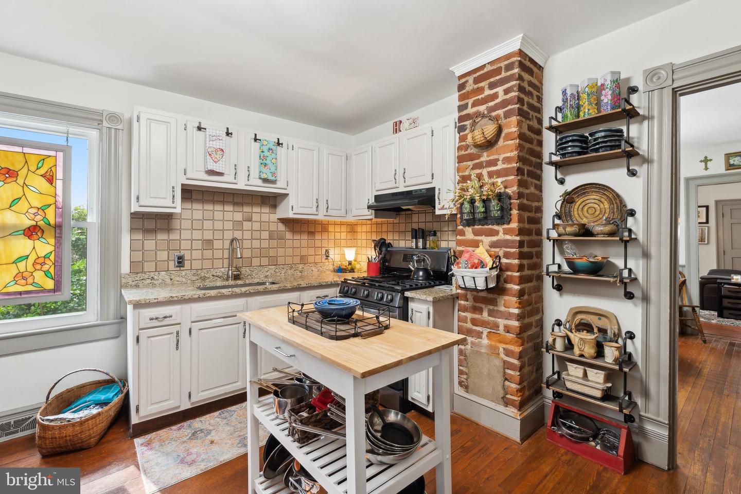 216 W MAIN ST, ORANGE, Virginia 22960, 3 Bedrooms Bedrooms, 9 Rooms Rooms,2 BathroomsBathrooms,Residential,For sale,216 W MAIN ST,VAOR2009210 MLS # VAOR2009210