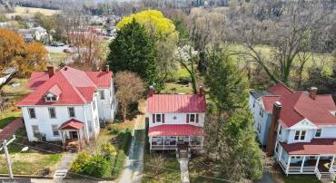 216 W MAIN ST, ORANGE, Virginia 22960, 3 Bedrooms Bedrooms, 9 Rooms Rooms,2 BathroomsBathrooms,Residential,For sale,216 W MAIN ST,VAOR2009210 MLS # VAOR2009210