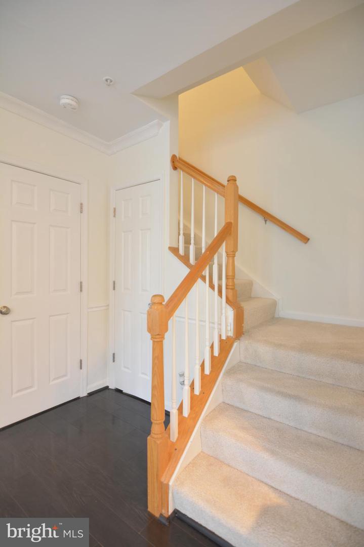 12655 FAIR CREST CT #93-301, FAIRFAX, Virginia 22033, 2 Bedrooms Bedrooms, ,2 BathroomsBathrooms,Residential,For sale,12655 FAIR CREST CT #93-301,VAFX2233692 MLS # VAFX2233692