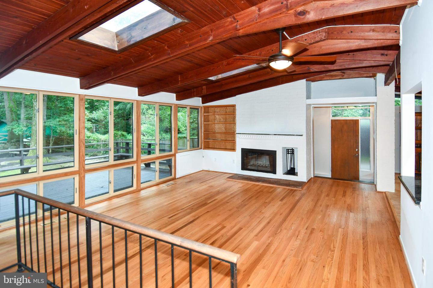 3321 HARTWELL CT, FALLS CHURCH, Virginia 22042, 4 Bedrooms Bedrooms, ,2 BathroomsBathrooms,Residential,For sale,3321 HARTWELL CT,VAFX2249388 MLS # VAFX2249388