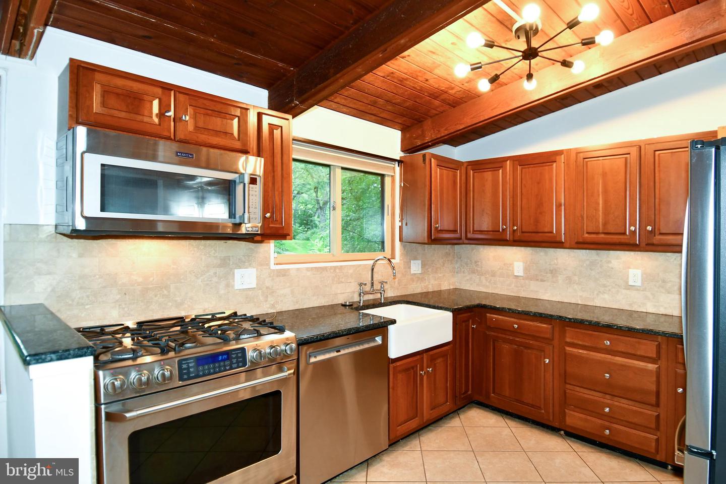 3321 HARTWELL CT, FALLS CHURCH, Virginia 22042, 4 Bedrooms Bedrooms, ,2 BathroomsBathrooms,Residential,For sale,3321 HARTWELL CT,VAFX2249388 MLS # VAFX2249388