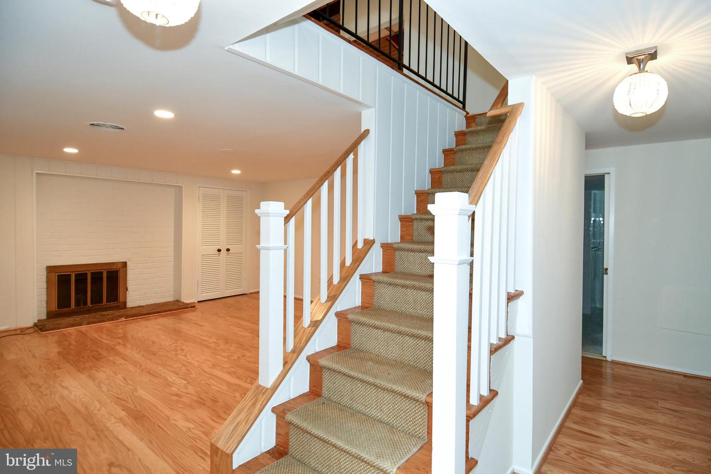 3321 HARTWELL CT, FALLS CHURCH, Virginia 22042, 4 Bedrooms Bedrooms, ,2 BathroomsBathrooms,Residential,For sale,3321 HARTWELL CT,VAFX2249388 MLS # VAFX2249388