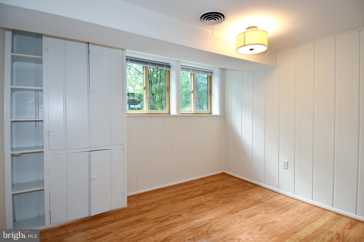 3321 HARTWELL CT, FALLS CHURCH, Virginia 22042, 4 Bedrooms Bedrooms, ,2 BathroomsBathrooms,Residential,For sale,3321 HARTWELL CT,VAFX2249388 MLS # VAFX2249388