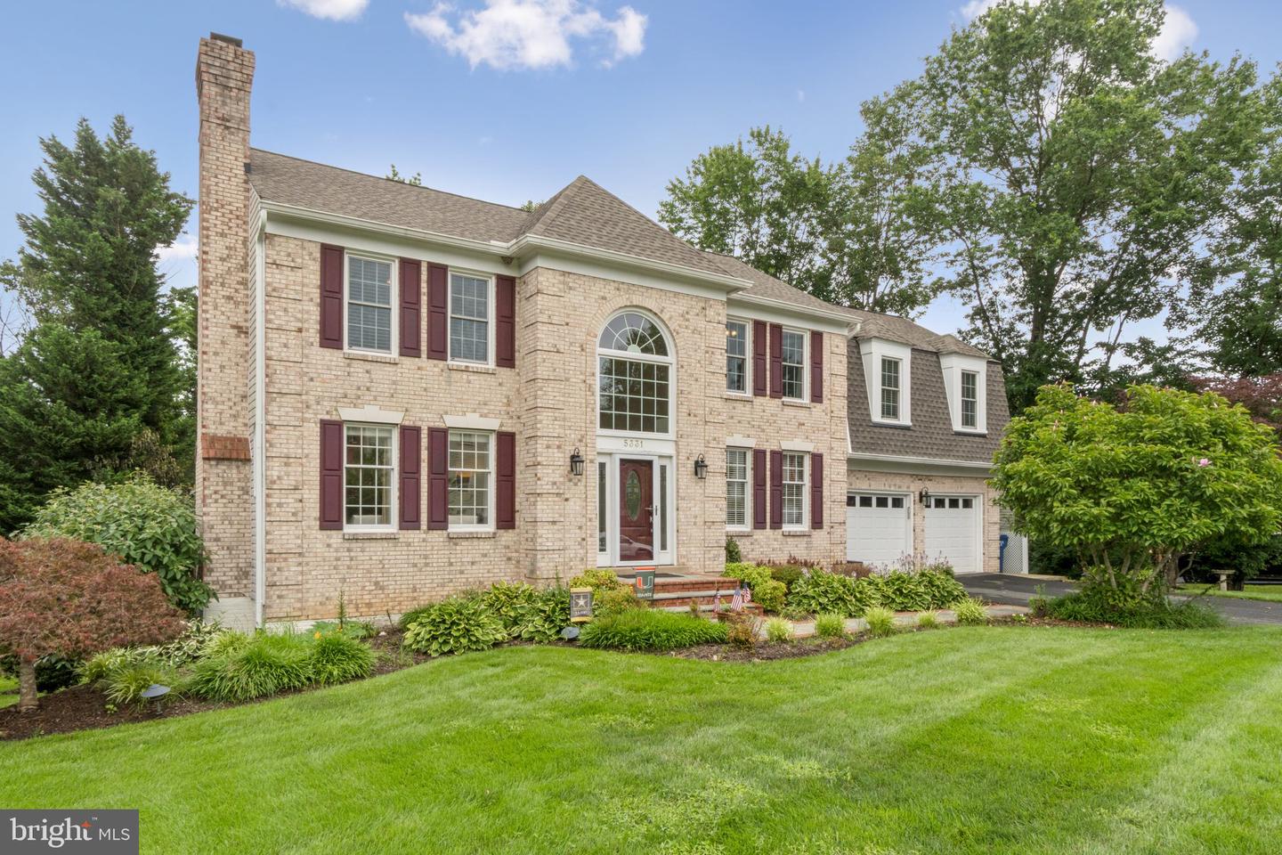 5331 CHALKSTONE WAY, FAIRFAX, Virginia 22030, 5 Bedrooms Bedrooms, ,3 BathroomsBathrooms,Residential,For sale,5331 CHALKSTONE WAY,VAFX2253104 MLS # VAFX2253104