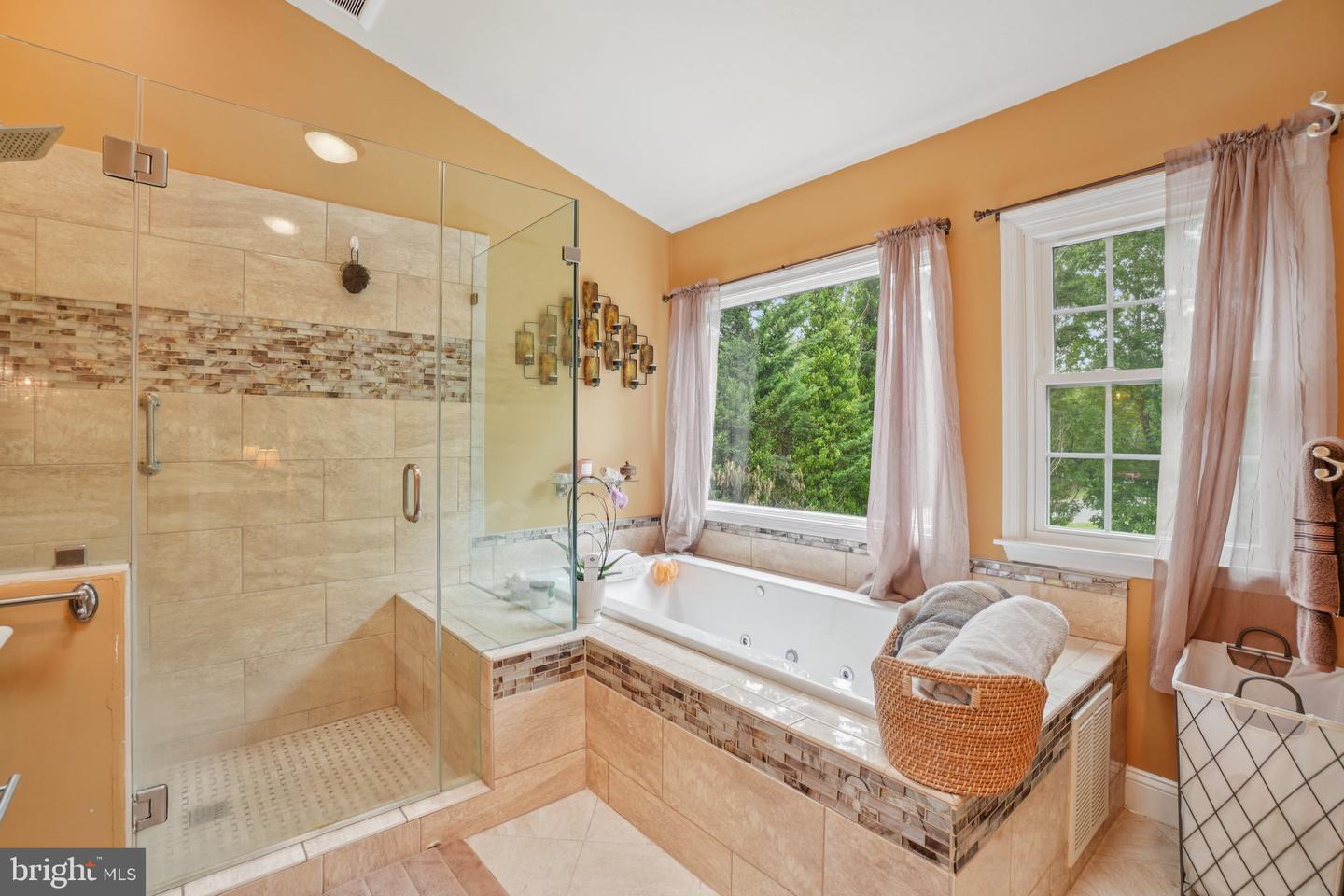 5331 CHALKSTONE WAY, FAIRFAX, Virginia 22030, 5 Bedrooms Bedrooms, ,3 BathroomsBathrooms,Residential,For sale,5331 CHALKSTONE WAY,VAFX2253104 MLS # VAFX2253104