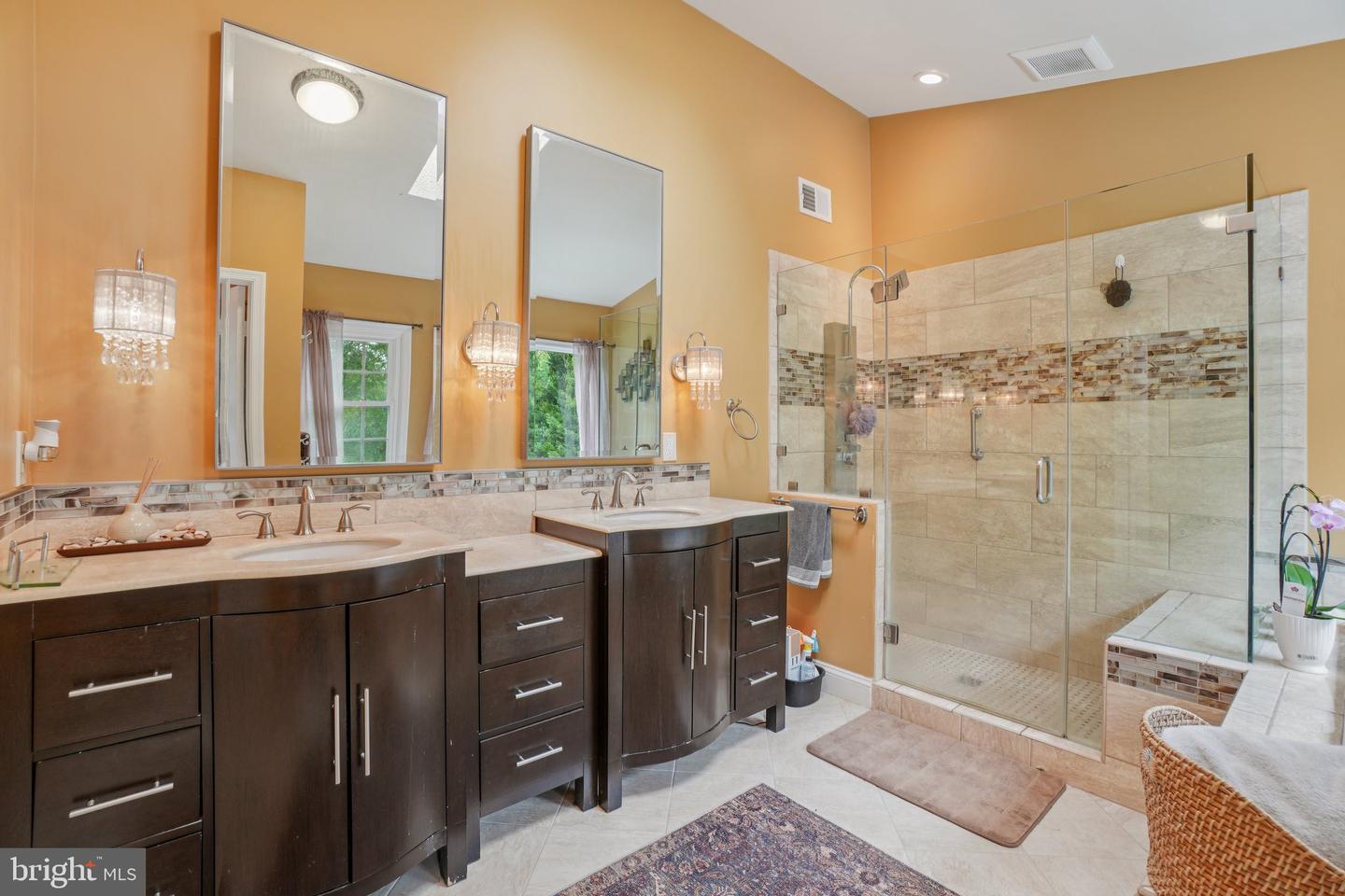 5331 CHALKSTONE WAY, FAIRFAX, Virginia 22030, 5 Bedrooms Bedrooms, ,3 BathroomsBathrooms,Residential,For sale,5331 CHALKSTONE WAY,VAFX2253104 MLS # VAFX2253104