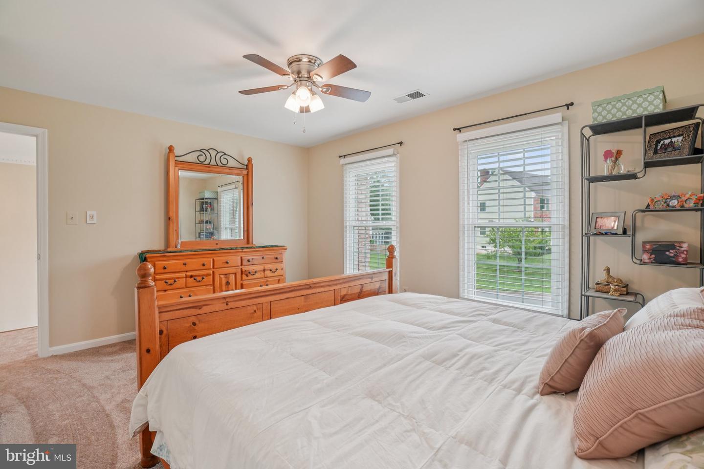 5331 CHALKSTONE WAY, FAIRFAX, Virginia 22030, 5 Bedrooms Bedrooms, ,3 BathroomsBathrooms,Residential,For sale,5331 CHALKSTONE WAY,VAFX2253104 MLS # VAFX2253104