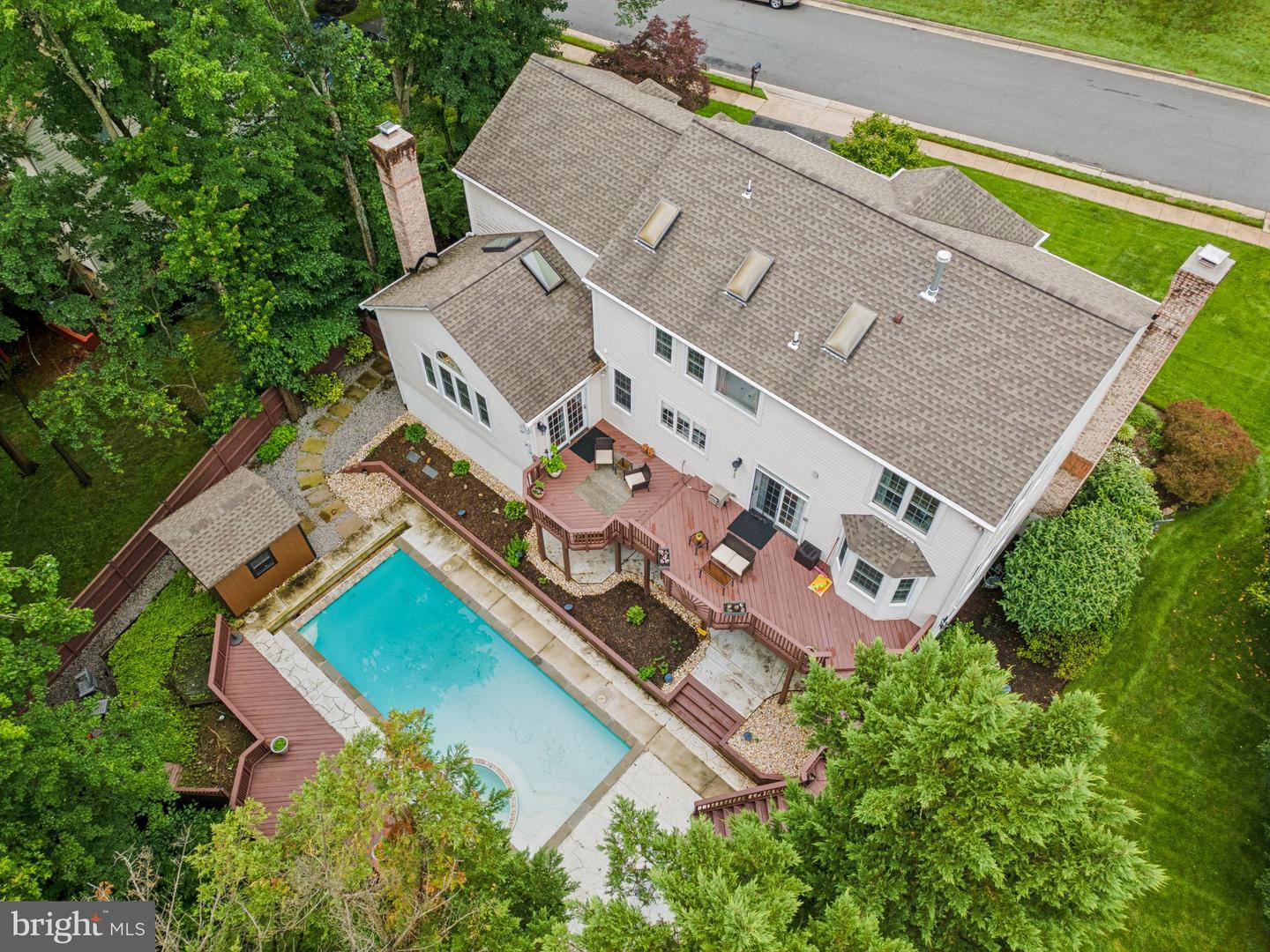 5331 CHALKSTONE WAY, FAIRFAX, Virginia 22030, 5 Bedrooms Bedrooms, ,3 BathroomsBathrooms,Residential,For sale,5331 CHALKSTONE WAY,VAFX2253104 MLS # VAFX2253104