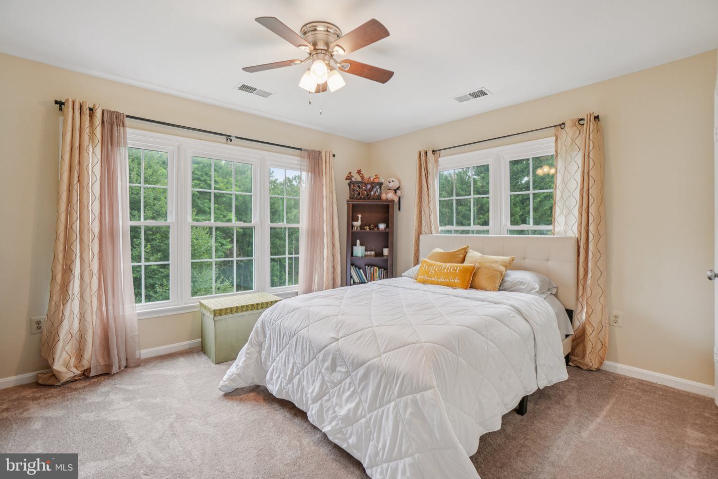 5331 CHALKSTONE WAY, FAIRFAX, Virginia 22030, 5 Bedrooms Bedrooms, ,3 BathroomsBathrooms,Residential,For sale,5331 CHALKSTONE WAY,VAFX2253104 MLS # VAFX2253104