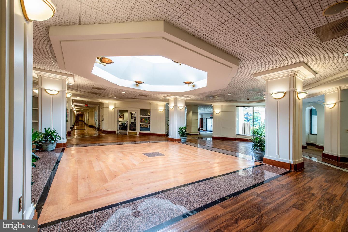 203 YOAKUM PKWY #215, ALEXANDRIA, Virginia 22304, 1 Bedroom Bedrooms, ,1 BathroomBathrooms,Residential,For sale,203 YOAKUM PKWY #215,VAAX2047580 MLS # VAAX2047580