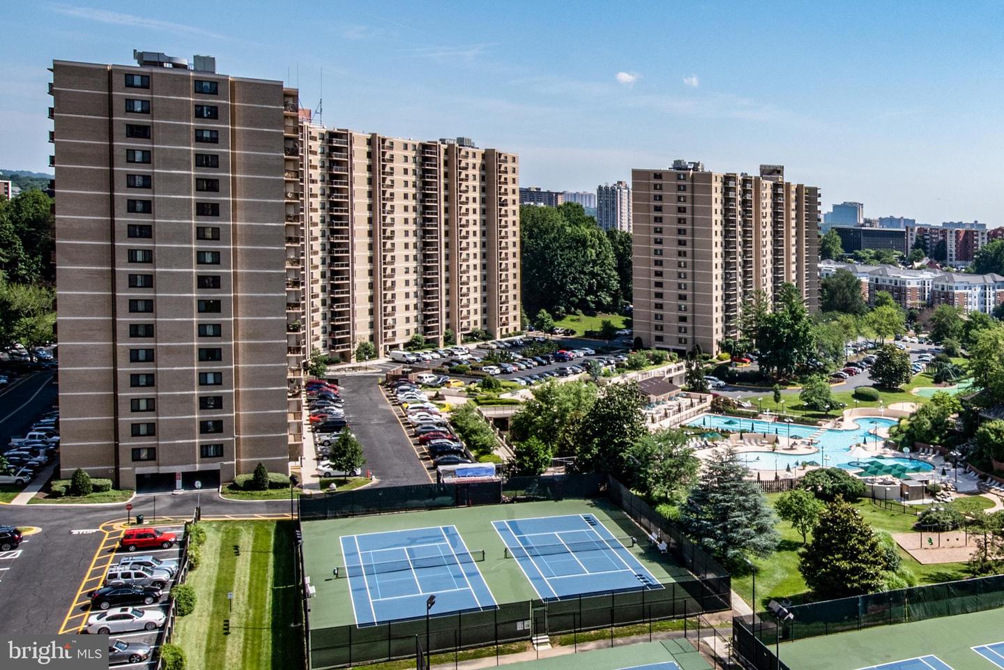 203 YOAKUM PKWY #215, ALEXANDRIA, Virginia 22304, 1 Bedroom Bedrooms, ,1 BathroomBathrooms,Residential,For sale,203 YOAKUM PKWY #215,VAAX2047580 MLS # VAAX2047580