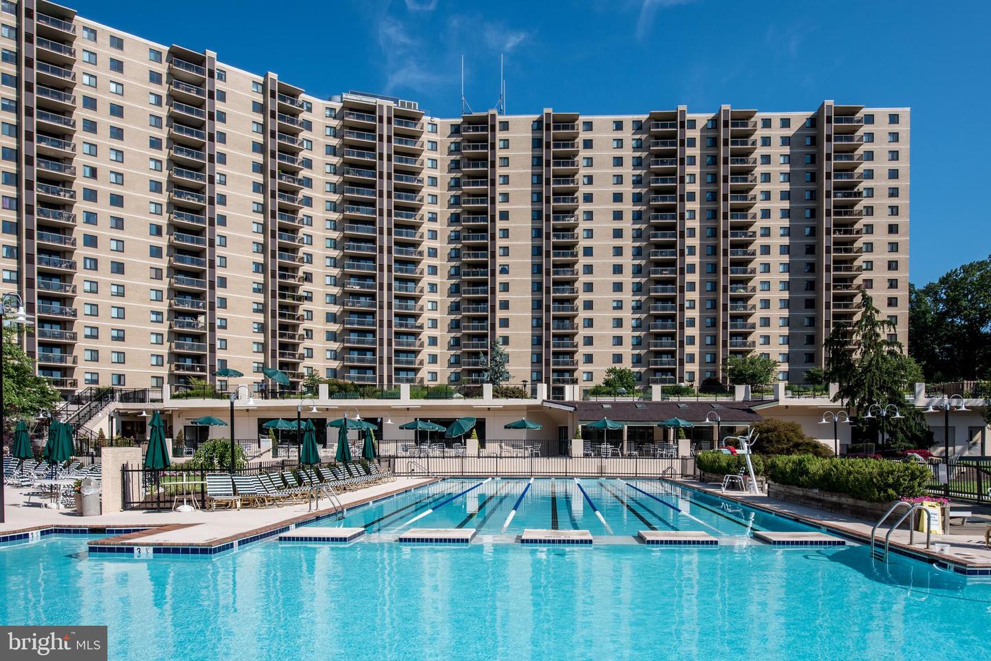 203 YOAKUM PKWY #215, ALEXANDRIA, Virginia 22304, 1 Bedroom Bedrooms, ,1 BathroomBathrooms,Residential,For sale,203 YOAKUM PKWY #215,VAAX2047580 MLS # VAAX2047580
