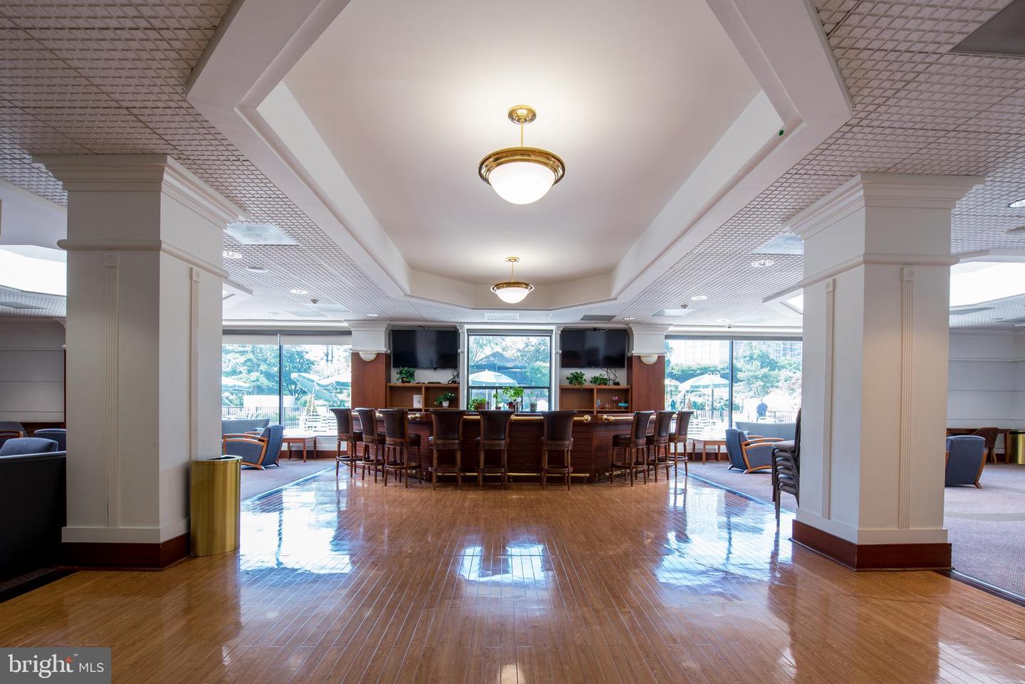 203 YOAKUM PKWY #215, ALEXANDRIA, Virginia 22304, 1 Bedroom Bedrooms, ,1 BathroomBathrooms,Residential,For sale,203 YOAKUM PKWY #215,VAAX2047580 MLS # VAAX2047580
