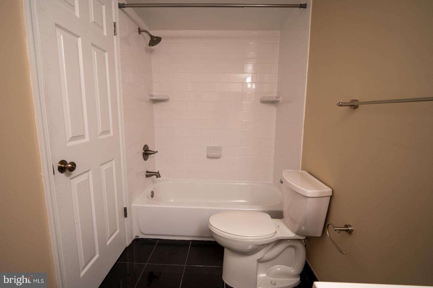 8393 BUTTRESS LN #101, MANASSAS, Virginia 20110, 1 Bedroom Bedrooms, 5 Rooms Rooms,1 BathroomBathrooms,Residential,For sale,8393 BUTTRESS LN #101,VAMN2009070 MLS # VAMN2009070