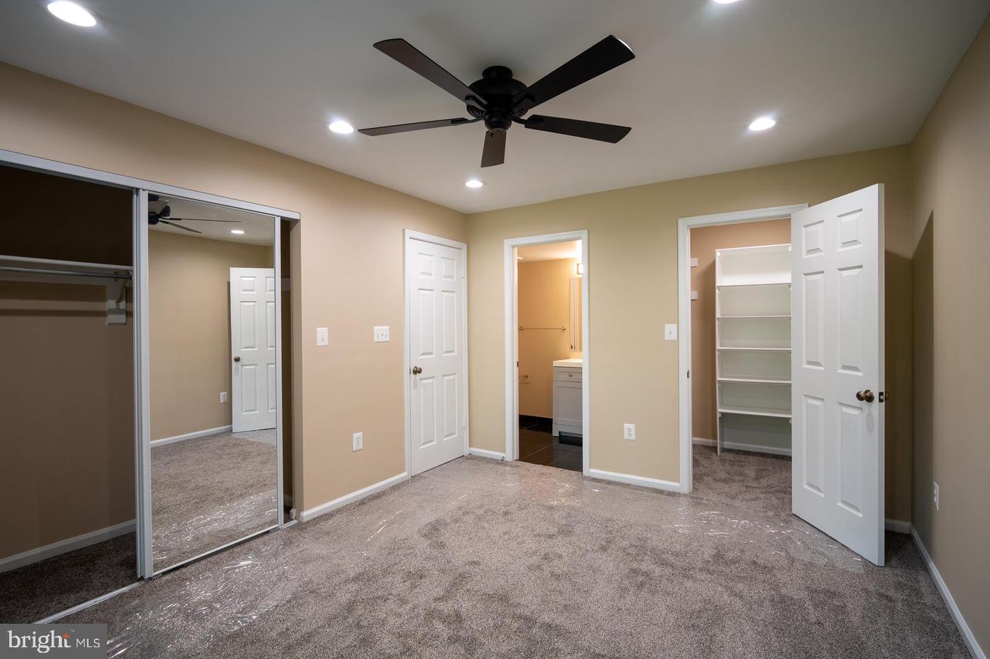 8393 BUTTRESS LN #101, MANASSAS, Virginia 20110, 1 Bedroom Bedrooms, 5 Rooms Rooms,1 BathroomBathrooms,Residential,For sale,8393 BUTTRESS LN #101,VAMN2009070 MLS # VAMN2009070