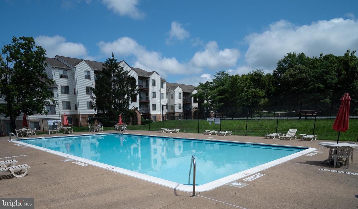 8393 BUTTRESS LN #101, MANASSAS, Virginia 20110, 1 Bedroom Bedrooms, 5 Rooms Rooms,1 BathroomBathrooms,Residential,For sale,8393 BUTTRESS LN #101,VAMN2009070 MLS # VAMN2009070