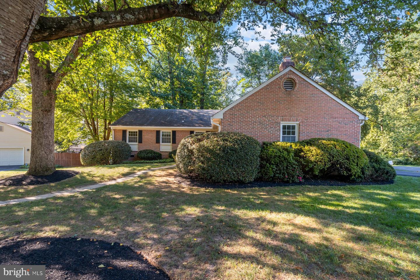 7710 HUNTMASTER LN, MCLEAN, Virginia 22102, 5 Bedrooms Bedrooms, ,3 BathroomsBathrooms,Residential,For sale,7710 HUNTMASTER LN,VAFX2258102 MLS # VAFX2258102