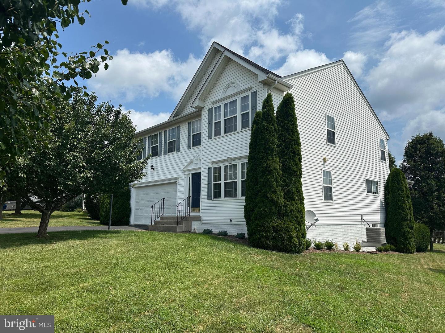 106 HOMER DR, WINCHESTER, Virginia 22602, 4 Bedrooms Bedrooms, ,3 BathroomsBathrooms,Residential,For sale,106 HOMER DR,VAFV2035802 MLS # VAFV2035802