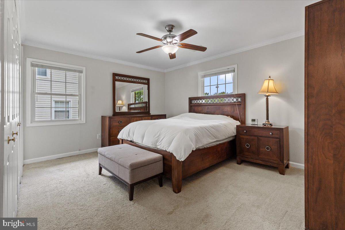 4127 POINT HOLLOW LN, FAIRFAX, Virginia 22033, 4 Bedrooms Bedrooms, ,2 BathroomsBathrooms,Residential,For sale,4127 POINT HOLLOW LN,VAFX2258644 MLS # VAFX2258644