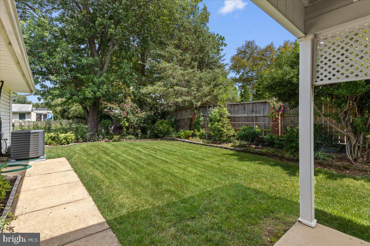 4127 POINT HOLLOW LN, FAIRFAX, Virginia 22033, 4 Bedrooms Bedrooms, ,2 BathroomsBathrooms,Residential,For sale,4127 POINT HOLLOW LN,VAFX2258644 MLS # VAFX2258644