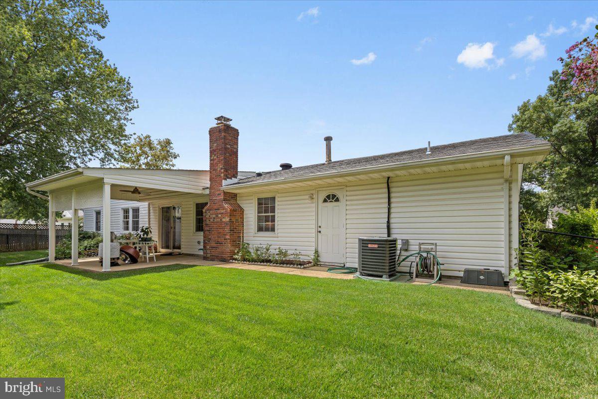4127 POINT HOLLOW LN, FAIRFAX, Virginia 22033, 4 Bedrooms Bedrooms, ,2 BathroomsBathrooms,Residential,For sale,4127 POINT HOLLOW LN,VAFX2258644 MLS # VAFX2258644