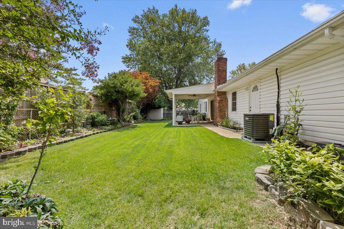 4127 POINT HOLLOW LN, FAIRFAX, Virginia 22033, 4 Bedrooms Bedrooms, ,2 BathroomsBathrooms,Residential,For sale,4127 POINT HOLLOW LN,VAFX2258644 MLS # VAFX2258644