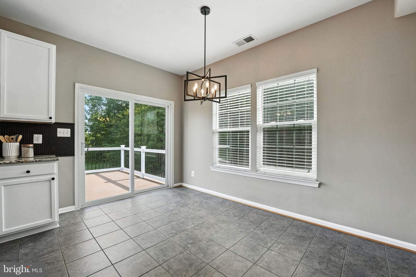 2804 PIPER GLENN CT, DUMFRIES, Virginia 22026, 4 Bedrooms Bedrooms, ,2 BathroomsBathrooms,Residential,For sale,2804 PIPER GLENN CT,VAPW2100510 MLS # VAPW2100510