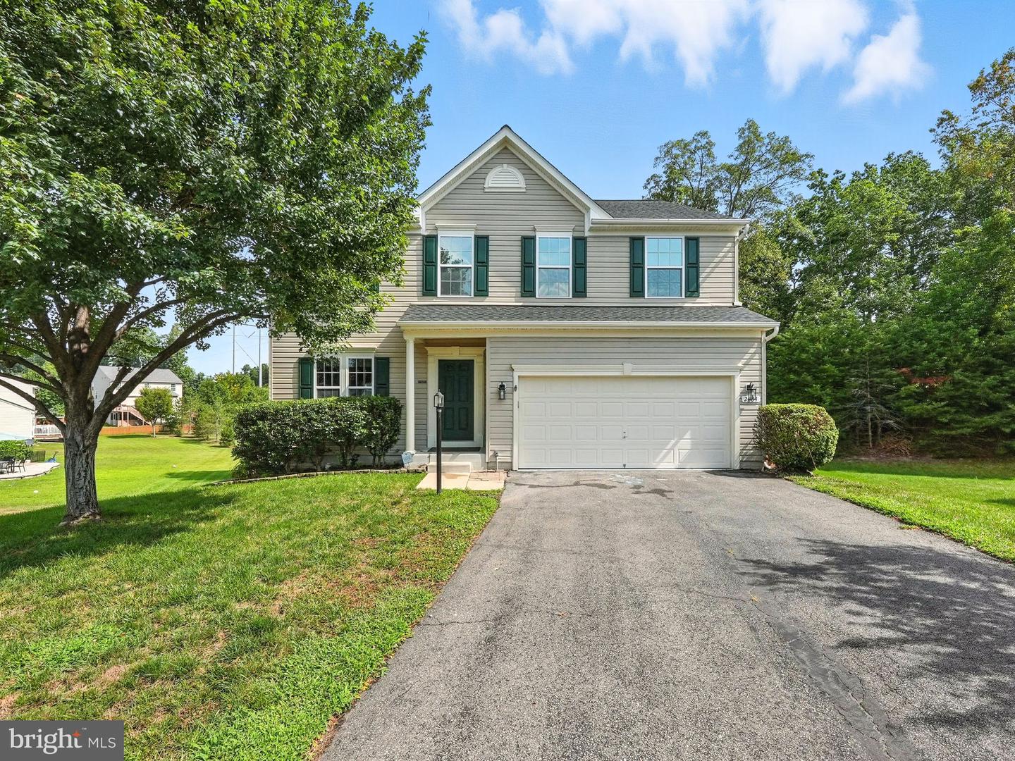 2804 PIPER GLENN CT, DUMFRIES, Virginia 22026, 4 Bedrooms Bedrooms, ,2 BathroomsBathrooms,Residential,For sale,2804 PIPER GLENN CT,VAPW2100510 MLS # VAPW2100510