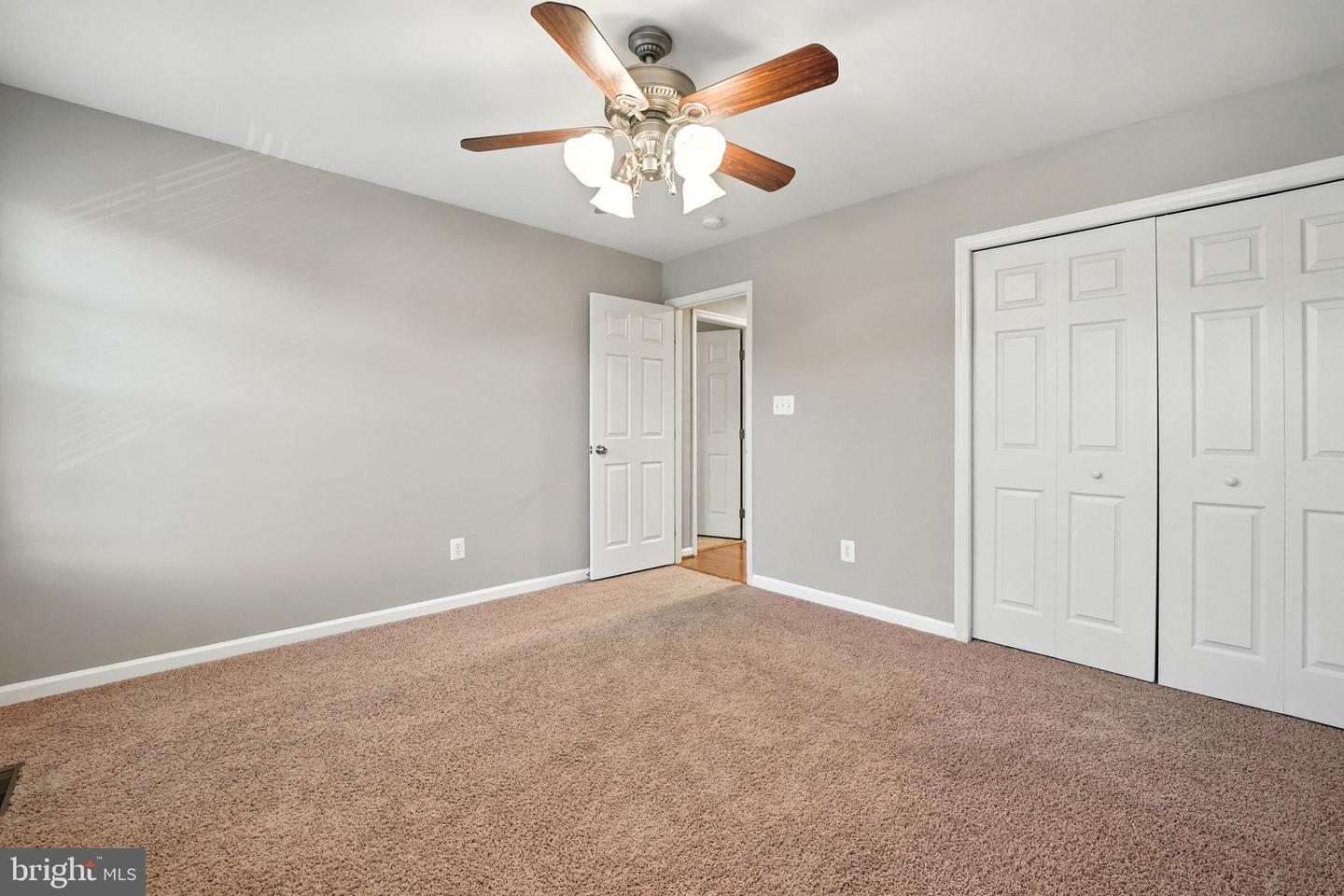 2804 PIPER GLENN CT, DUMFRIES, Virginia 22026, 4 Bedrooms Bedrooms, ,2 BathroomsBathrooms,Residential,For sale,2804 PIPER GLENN CT,VAPW2100510 MLS # VAPW2100510