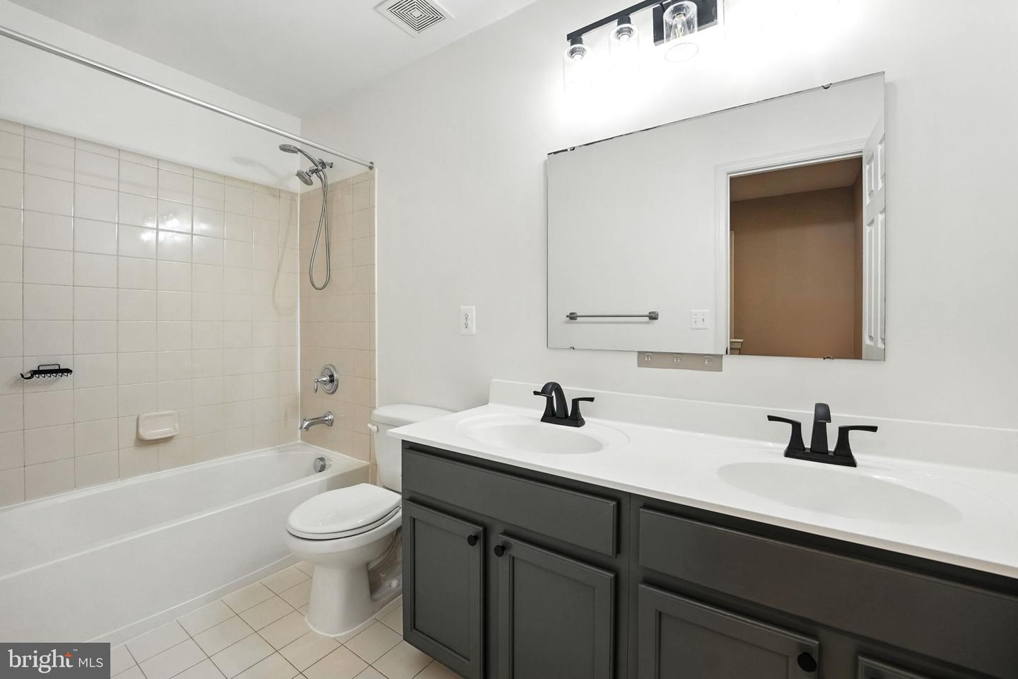 2804 PIPER GLENN CT, DUMFRIES, Virginia 22026, 4 Bedrooms Bedrooms, ,2 BathroomsBathrooms,Residential,For sale,2804 PIPER GLENN CT,VAPW2100510 MLS # VAPW2100510