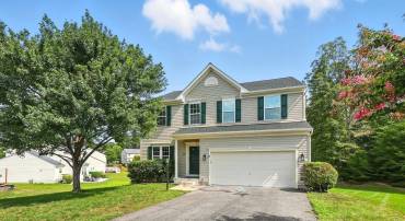 2804 PIPER GLENN CT, DUMFRIES, Virginia 22026, 4 Bedrooms Bedrooms, ,2 BathroomsBathrooms,Residential,For sale,2804 PIPER GLENN CT,VAPW2100510 MLS # VAPW2100510