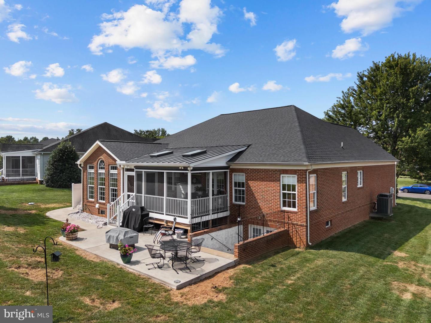 2020 GOLF DR, CULPEPER, Virginia 22701, 3 Bedrooms Bedrooms, ,2 BathroomsBathrooms,Residential,For sale,2020 GOLF DR,VACU2011210 MLS # VACU2011210